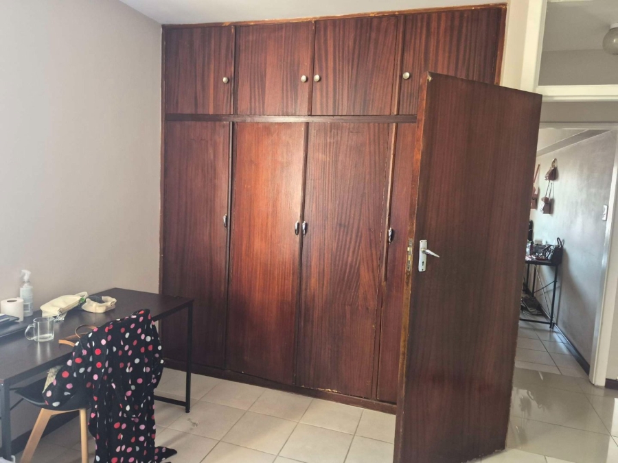2 Bedroom Property for Sale in Port Elizabeth Central Eastern Cape